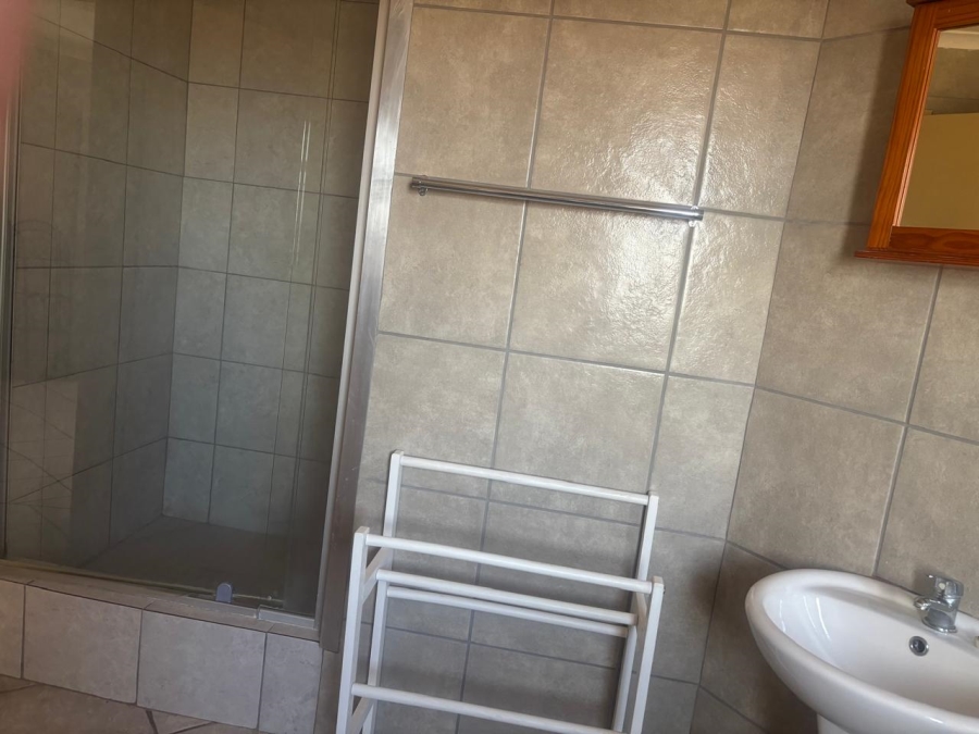 2 Bedroom Property for Sale in Heuwelsig Free State
